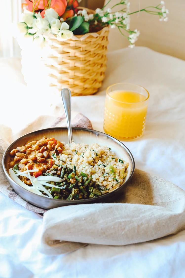 Quinoa Recipe - Quinoa Bowl with Asparagus, Lentils, Pinto Beans and Mango