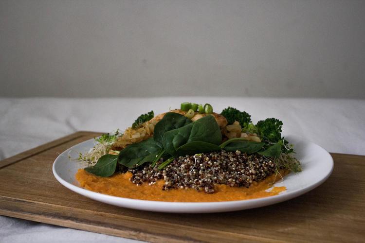 Quinoa with Spinach and Carrot Puree
