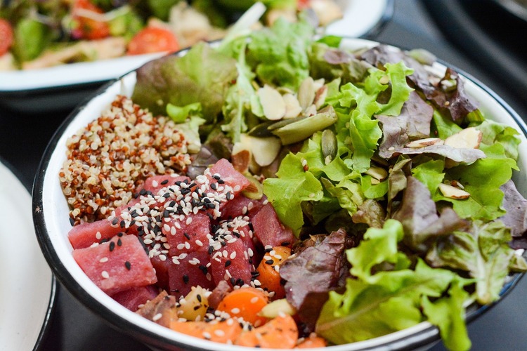 Quinoa Recipe - Quinoa Poke Bowl with Tuna, Sesame Seeds, Carrots, and Spring Greens